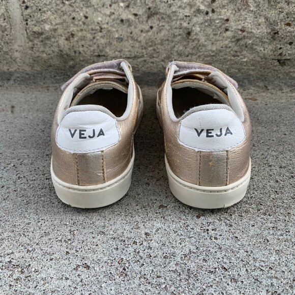 VEJA Gold Sneakers Girls US 2 Euro 33 Running Shoes Metallic Sneaker Velcro Shoe - Picture 8 of 12